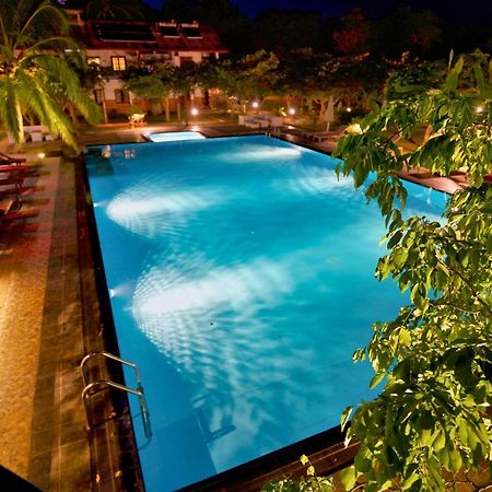 Hotel 4 U Saliya Garden Anurâdhapura Extérieur photo