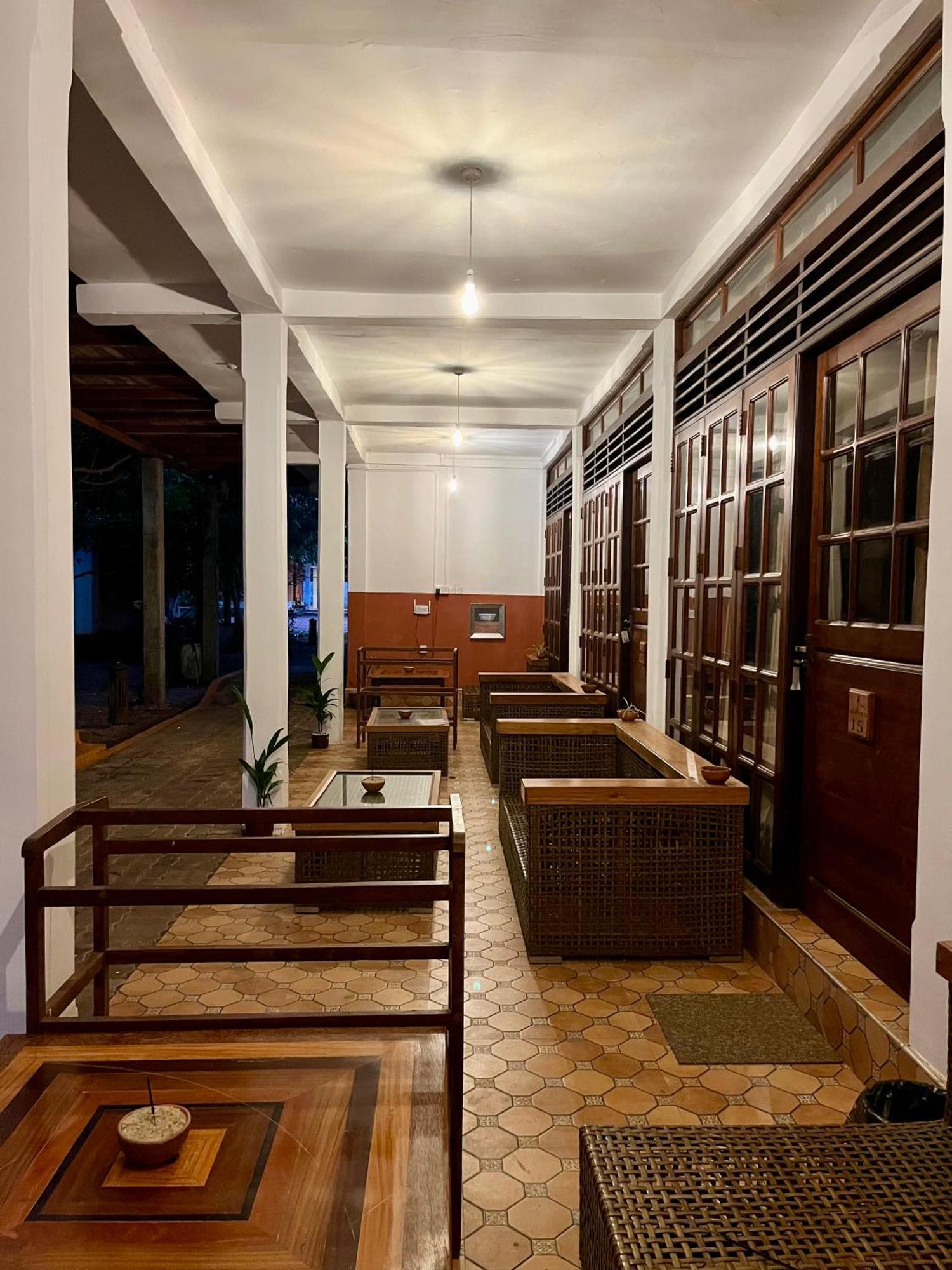 Hotel 4 U Saliya Garden Anurâdhapura Extérieur photo