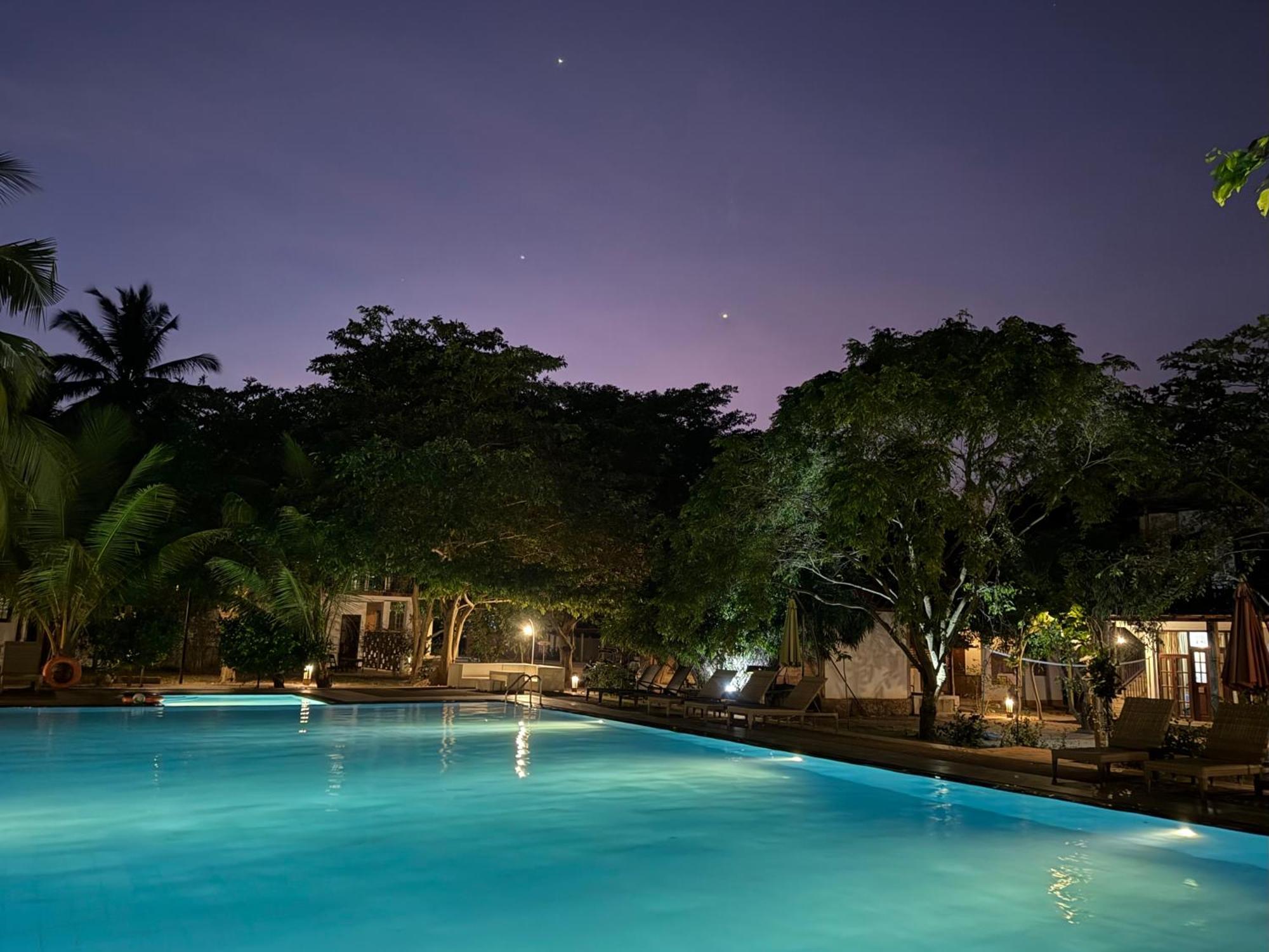 Hotel 4 U Saliya Garden Anurâdhapura Extérieur photo