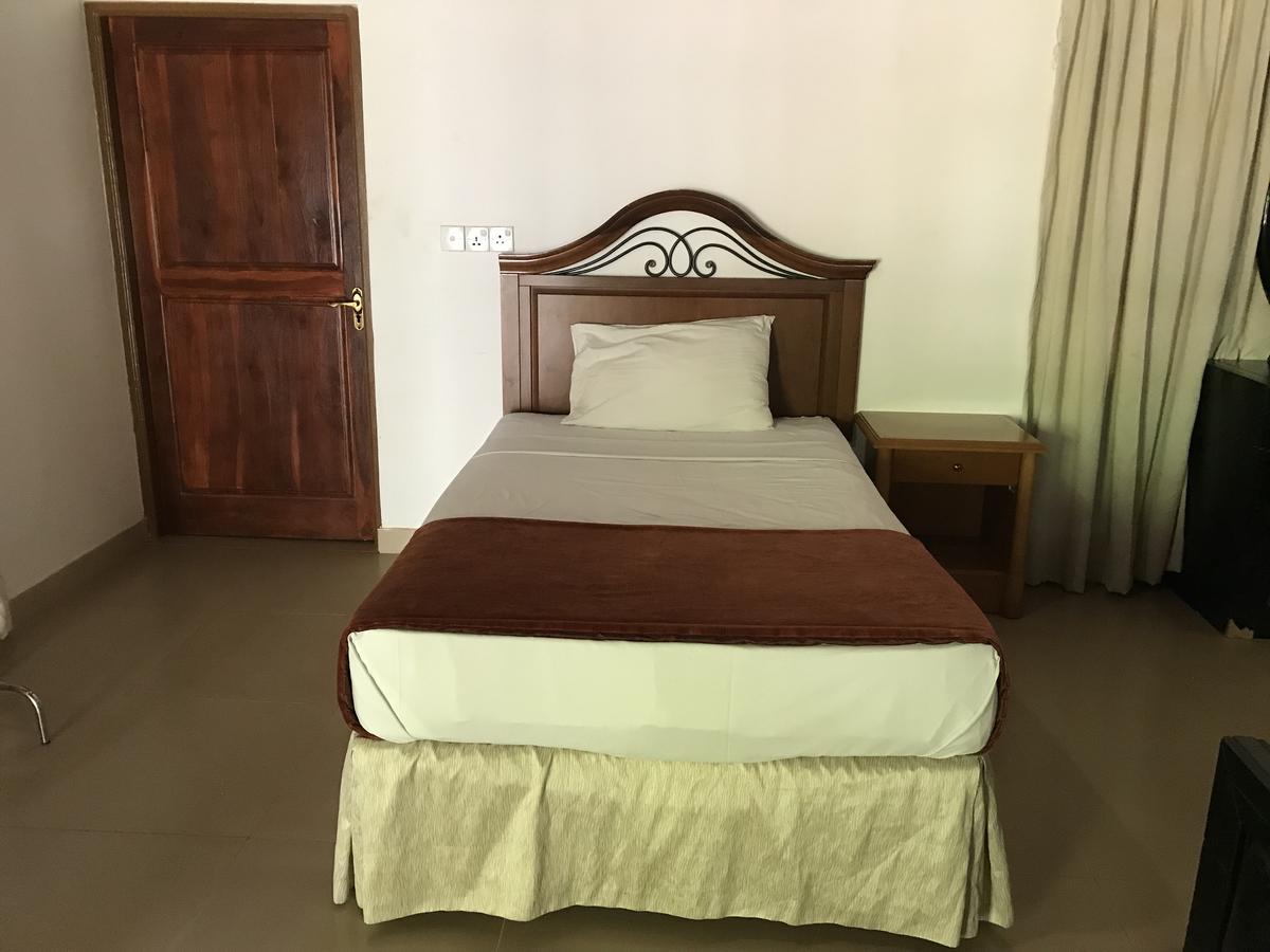 Hotel 4 U Saliya Garden Anurâdhapura Extérieur photo