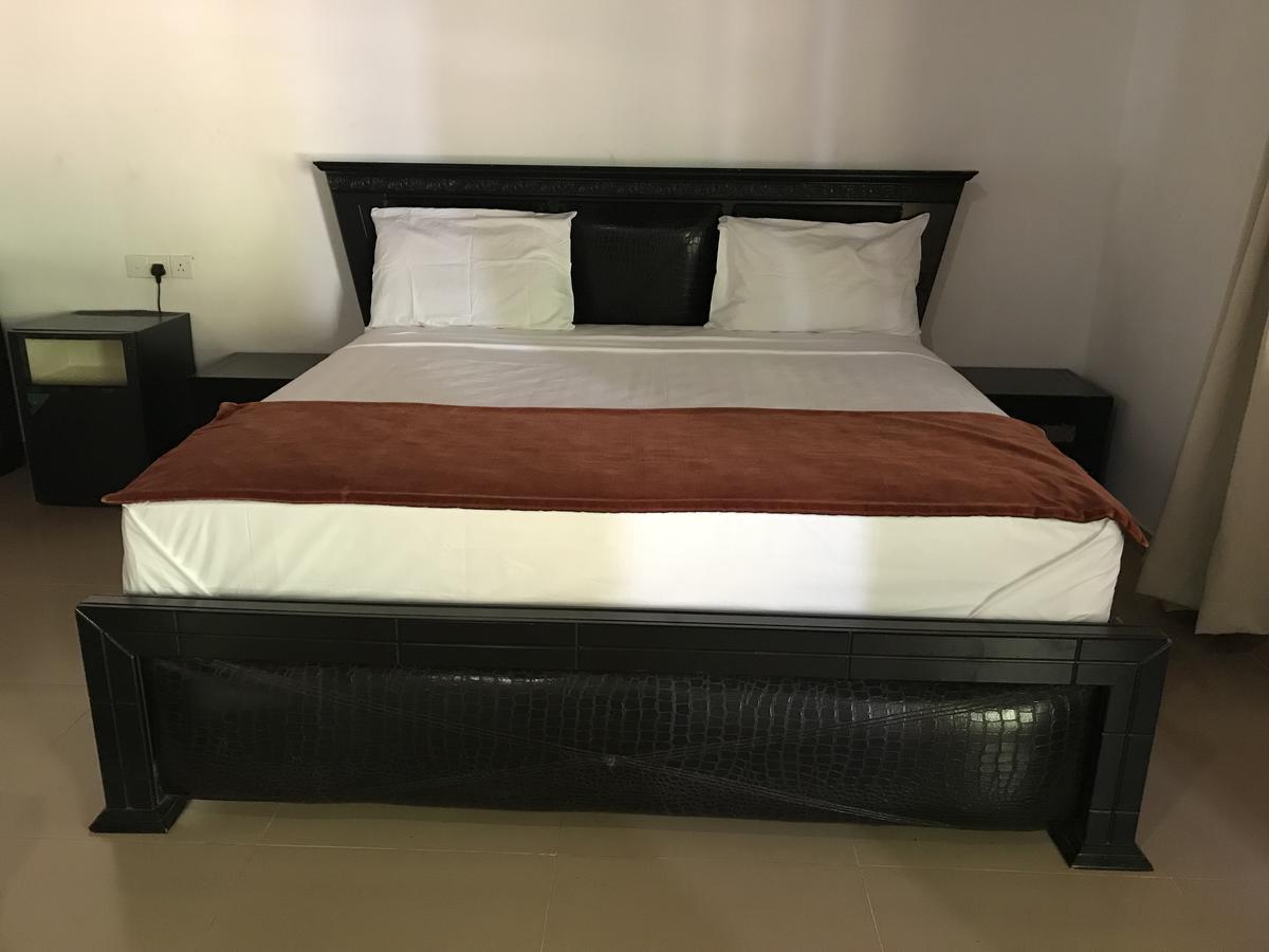 Hotel 4 U Saliya Garden Anurâdhapura Extérieur photo