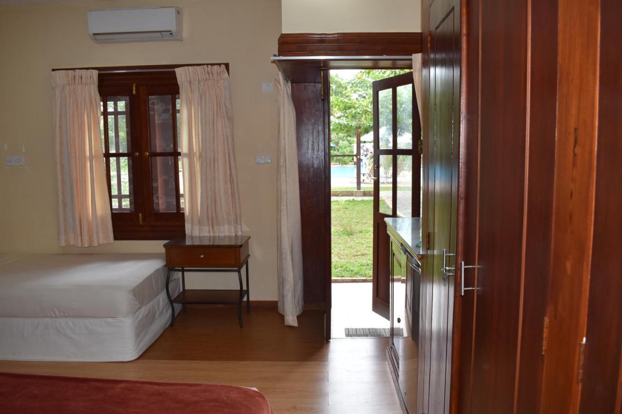 Hotel 4 U Saliya Garden Anurâdhapura Extérieur photo