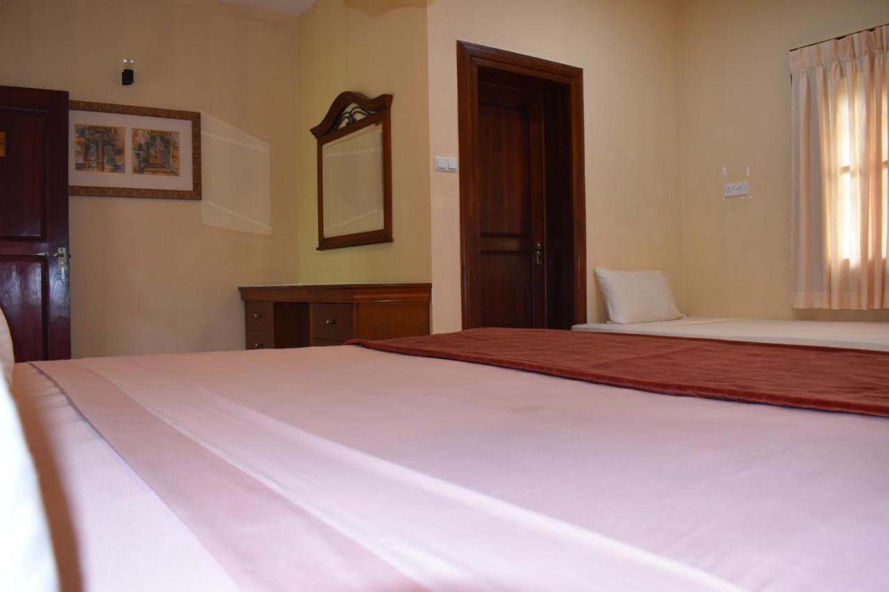 Hotel 4 U Saliya Garden Anurâdhapura Extérieur photo